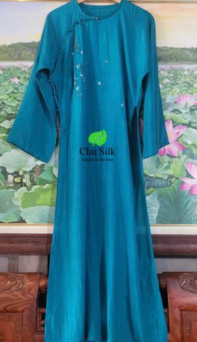  Áo dài lụa tơ tằm thêu cành hoa đào_áo dài truyền thống Việt Nam_Áo dài dáng xưa 