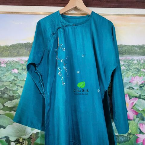  Áo dài lụa tơ tằm thêu cành hoa đào_áo dài truyền thống Việt Nam_Áo dài dáng xưa 