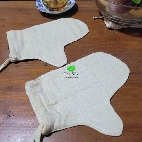  Đôi găng tay tắm tơ tằm_găng tay tẩy tế bào chết tơ tằm 