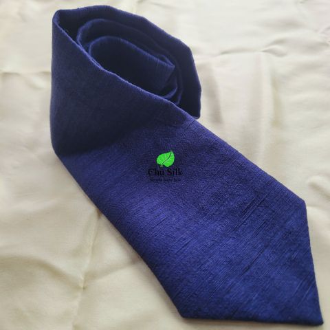  Cà vạt đũi tơ tằm màu xanh navy 