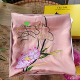  Khăn lụa tơ tằm thêu tay_màu hồng sen 