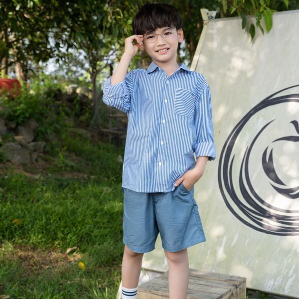  Áo sơ mi dài tay bé trai LIZARD họa tiết sọc 4SP23T032 