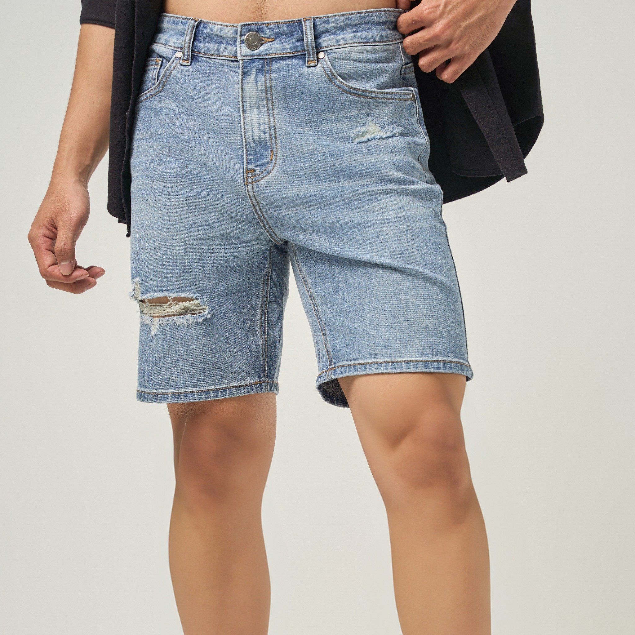SHORT JEANS LIGHT BLUE 02