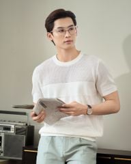 Áo Thun Dệt Kim Cổ Tròn Sọc Ngực - Trắng