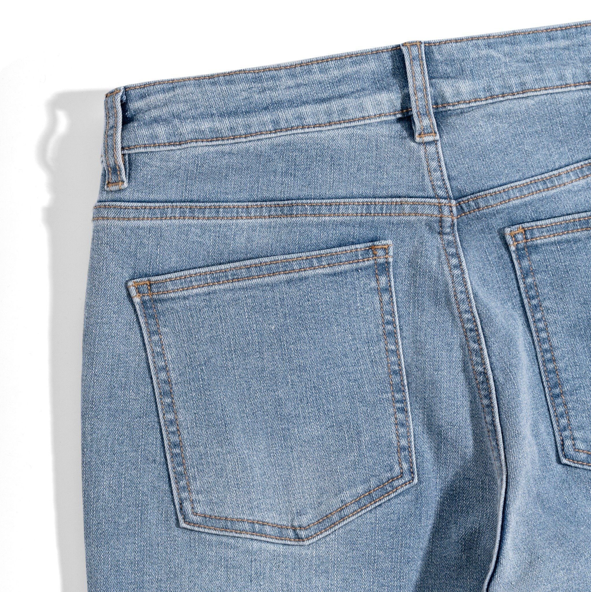 Jeans Basic Light Blue Rách 2025