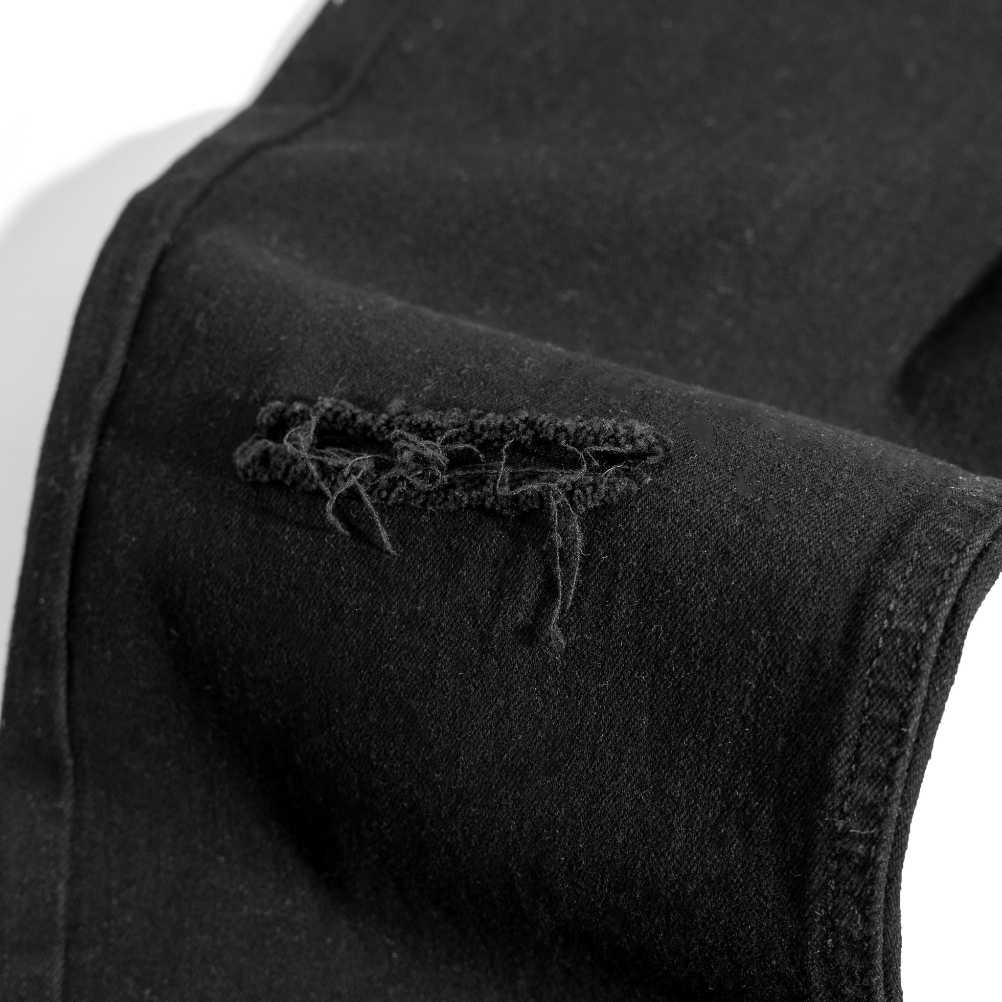 Jeans Basic Black Rách 2025