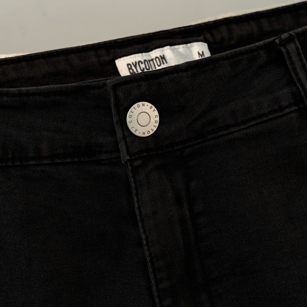 JEANS BLACK TROUSERS 01