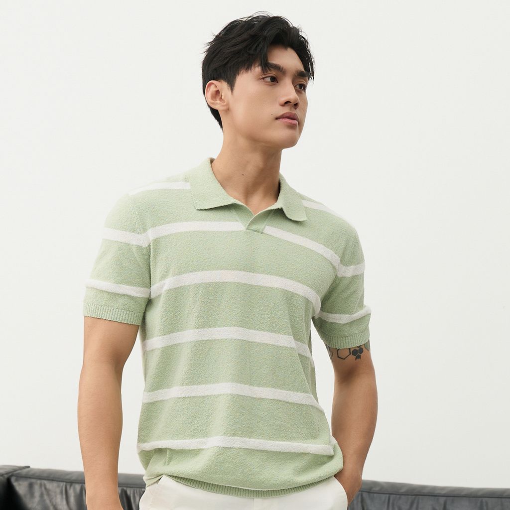 Áo Thun Polo Dệt Kim Textured Xanh Lá Sọc Kem