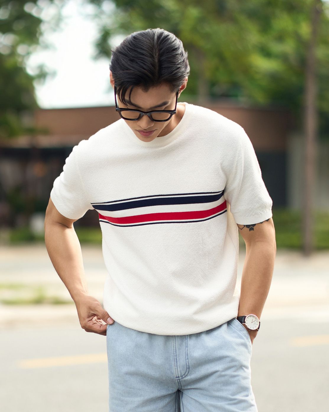 Áo Thun Cổ Tròn Dệt Kim Phối Sọc Ngực 3 Màu