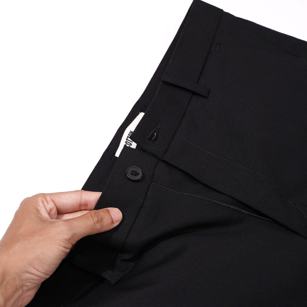 BLACK SHORT TROUSERS 2.0