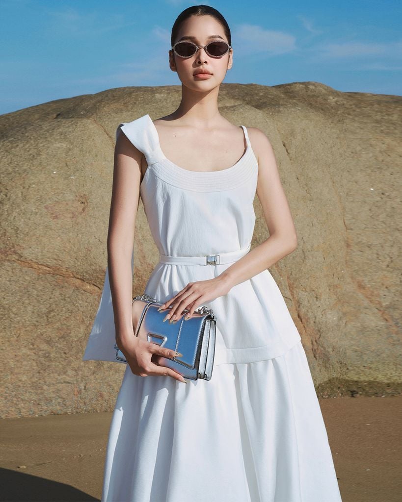  BOW SHOULDER SUMMER WHITE DRESS - ĐẦM DÀI NƠ TÙNG BÍ K CLOSET D2008 