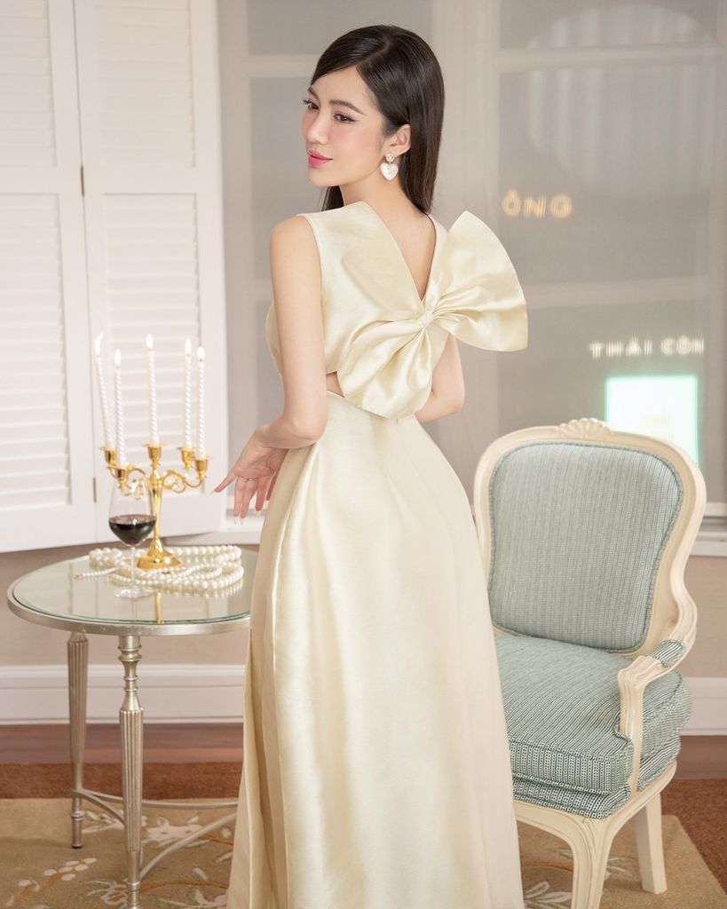  ĐẦM TAFTA DÁNG DÀI HỞ LƯNG PHỐI NƠ TO - ĐI TIỆC SANG TRỌNG K CLOSET D4001 