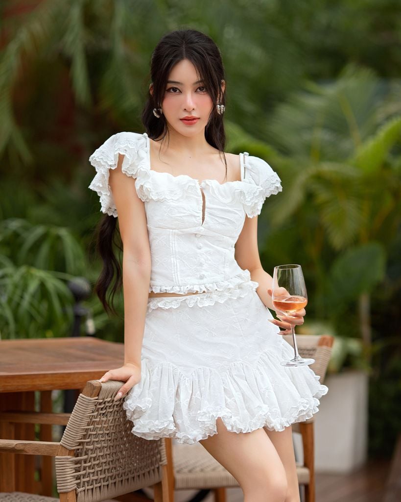  SET ÁO THÊU NƠ CỔ VUÔNG - CHÂN VÁY CUỐN BÈO K CLOSET S4007S4008 