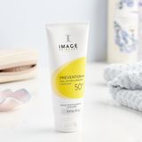  Image PREVENTION+ Daily Ultimate Protection Moisturizer SPF50 