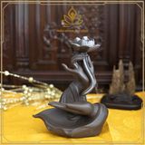  THÁC KHÓI XÔNG TRẦM SEN TRÊN TAY PHẬT 