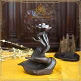  THÁC KHÓI XÔNG TRẦM SEN TRÊN TAY PHẬT 