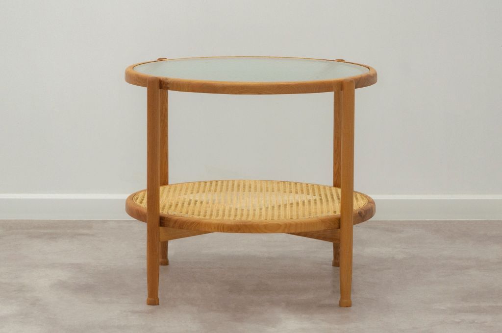Bàn sofa tròn gỗ mặt kính | LINTON