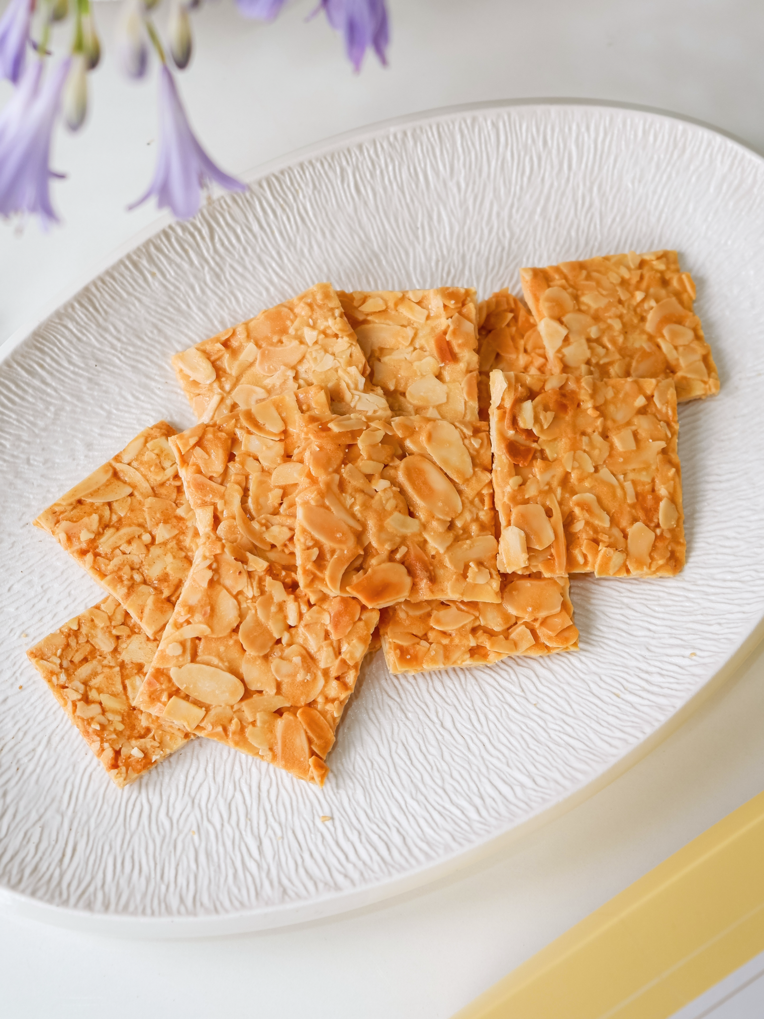  Bánh Hạnh Nhân Vị Nguyên Cám ( Hộp 205g ) 