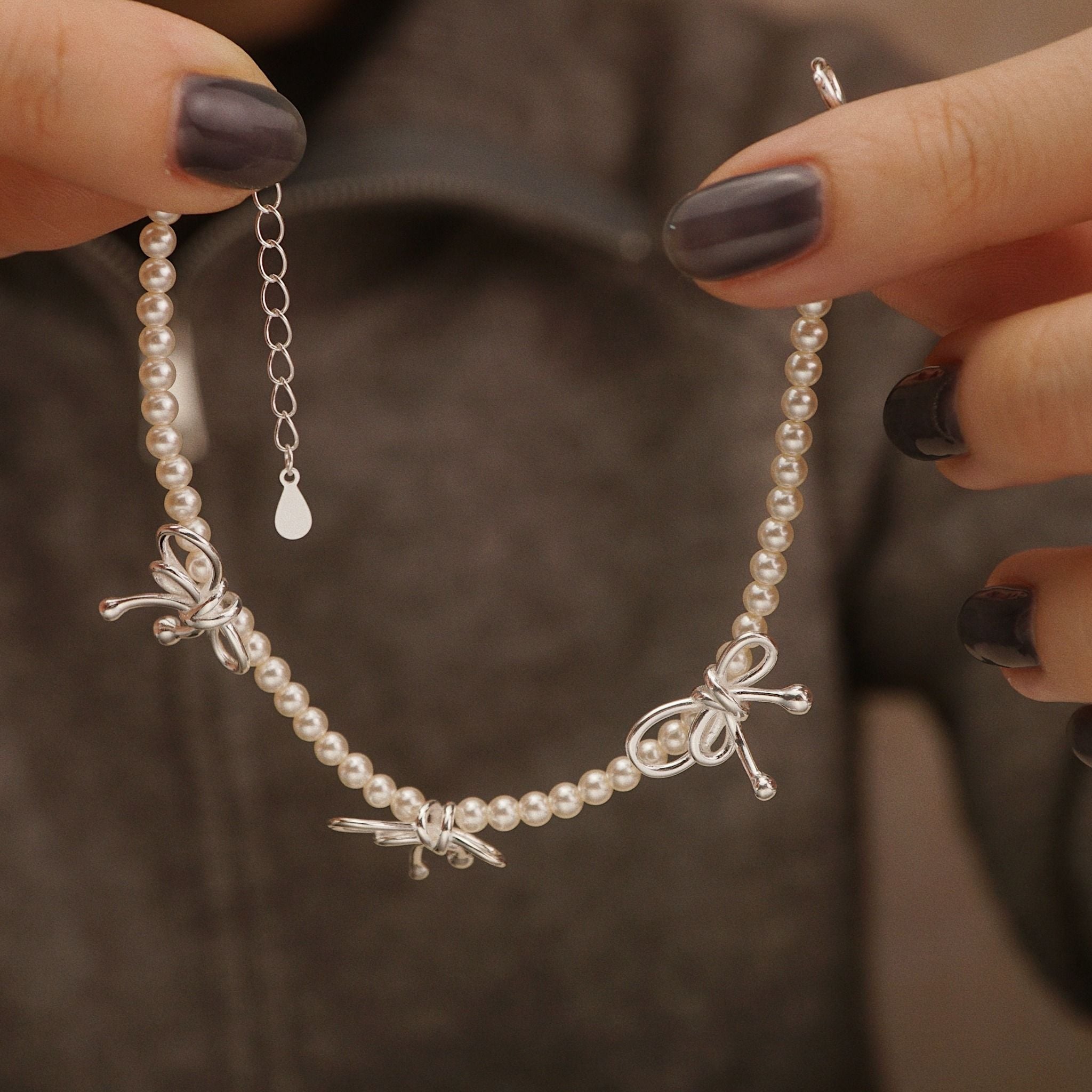 TRIPLE BOW ROUND PEARL BRACELET (S) 