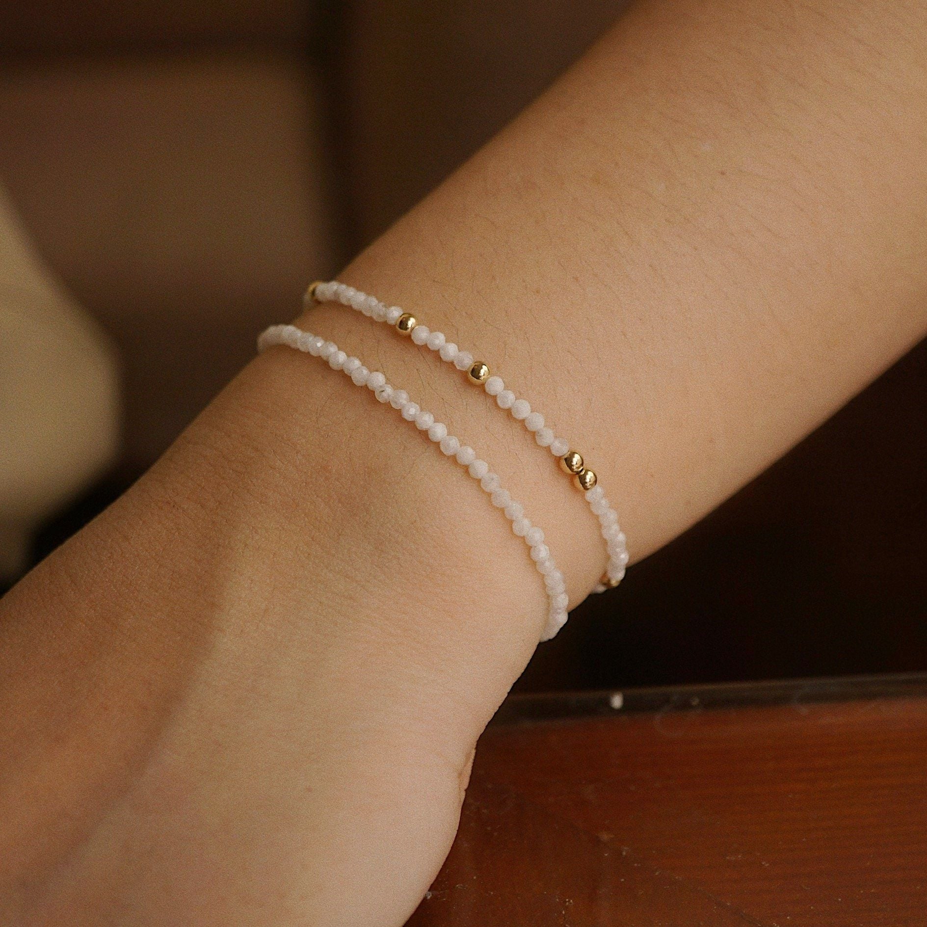  ROUND MOONSTONE BRACELET 