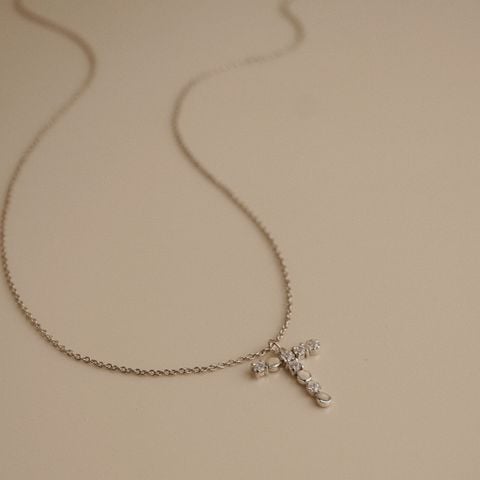 COLOR LETTER NECKLACE (S)