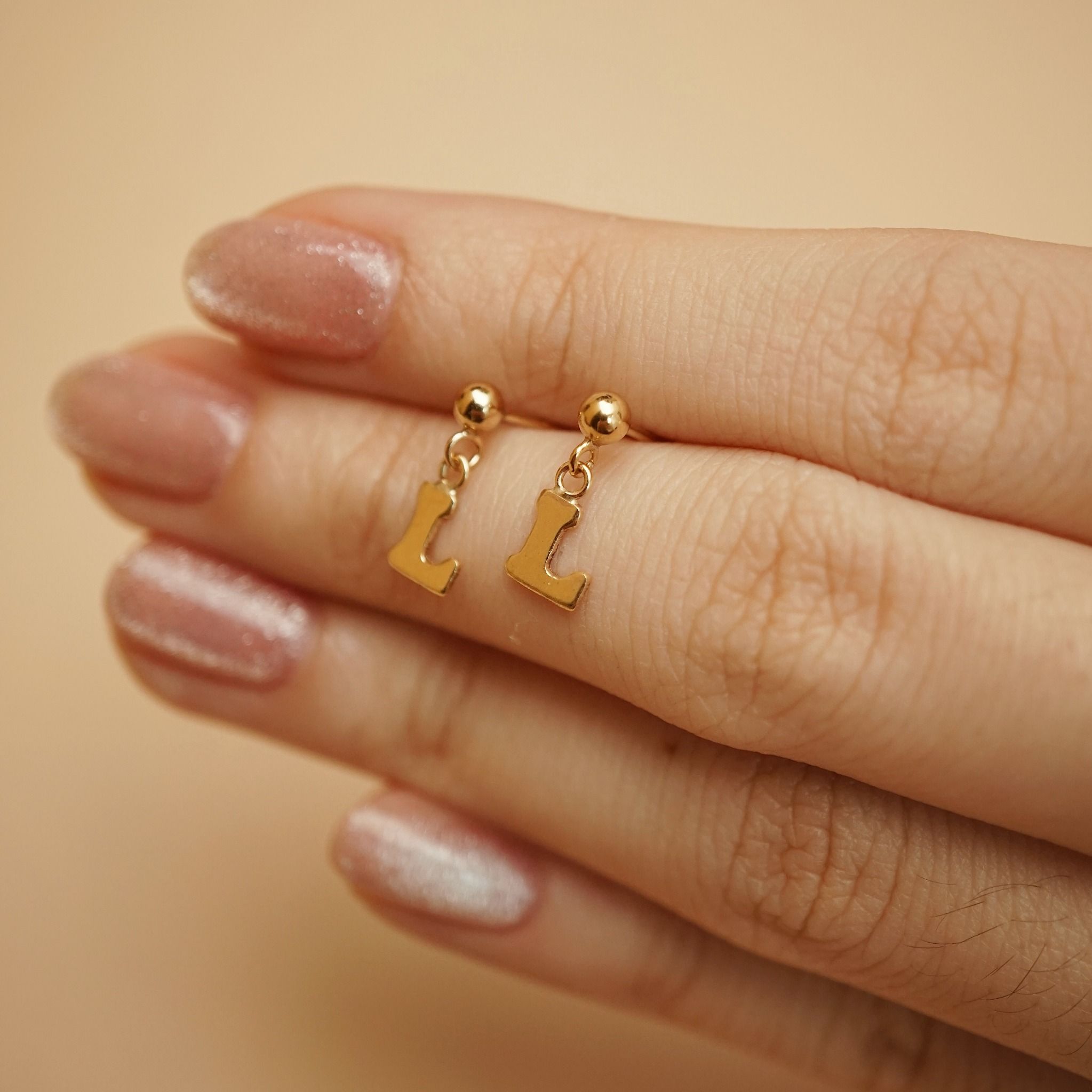  LETTER EARRINGS 