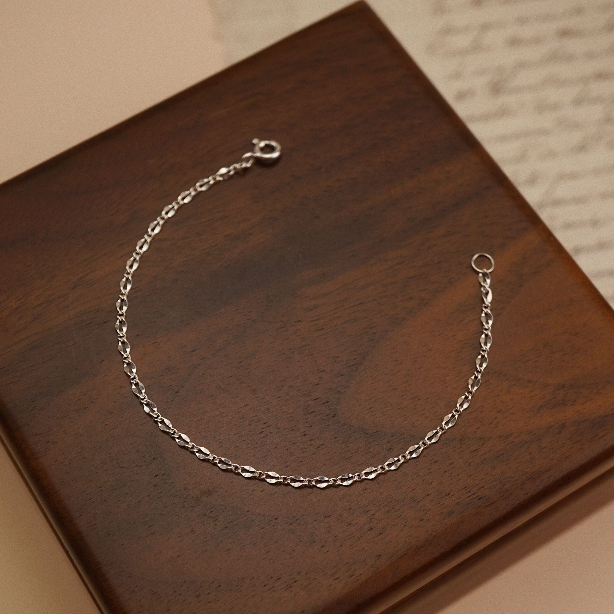  TWIST SERPENTINE CHAIN BRACELET (S) 