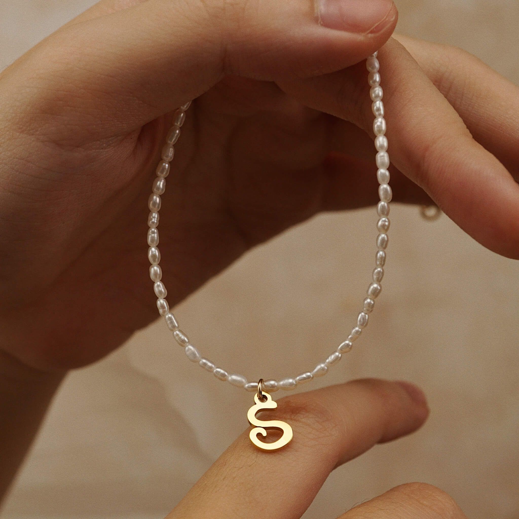  ITALIC SCRIPT LETTER - RICE SHAPE PEARL CHOKER NECKLACE 