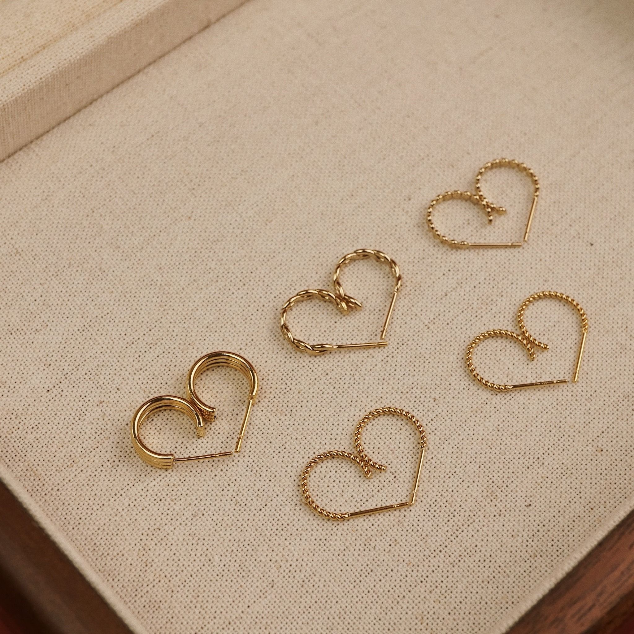  TWIST OPEN HOOP EARRINGS 