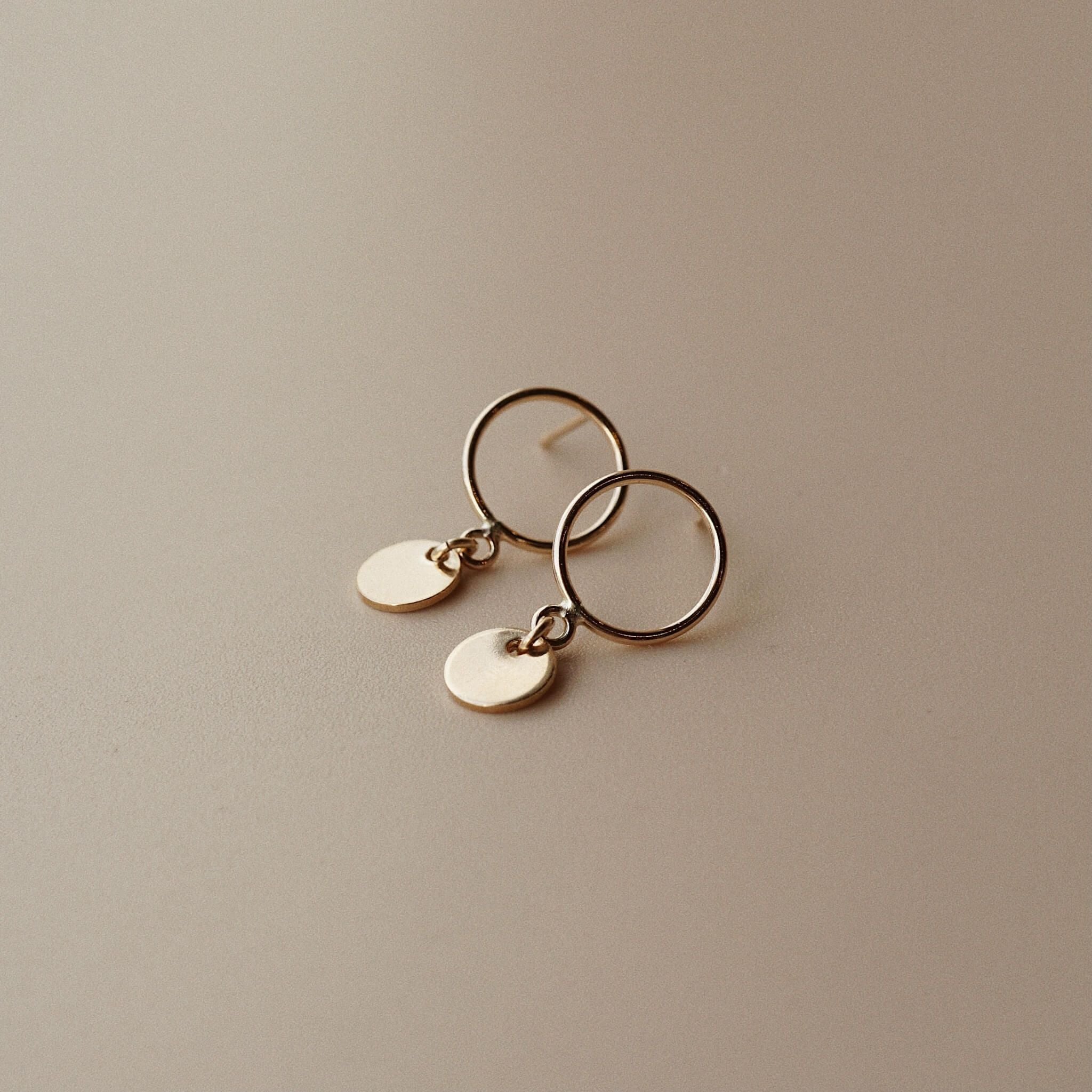  MINI DISC CIRCLE STUD EARRINGS 