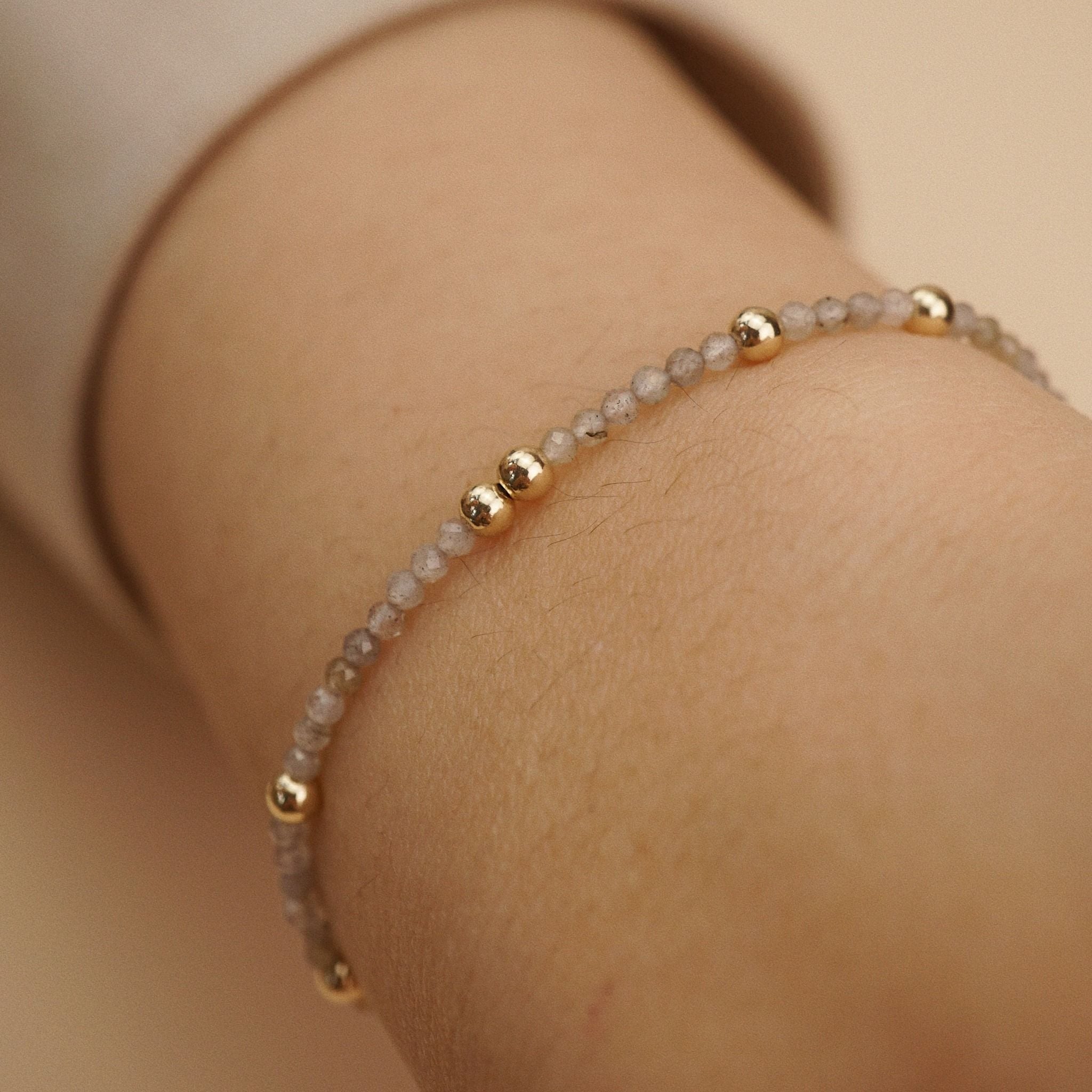  LABRADORITE STONE BRACELET 