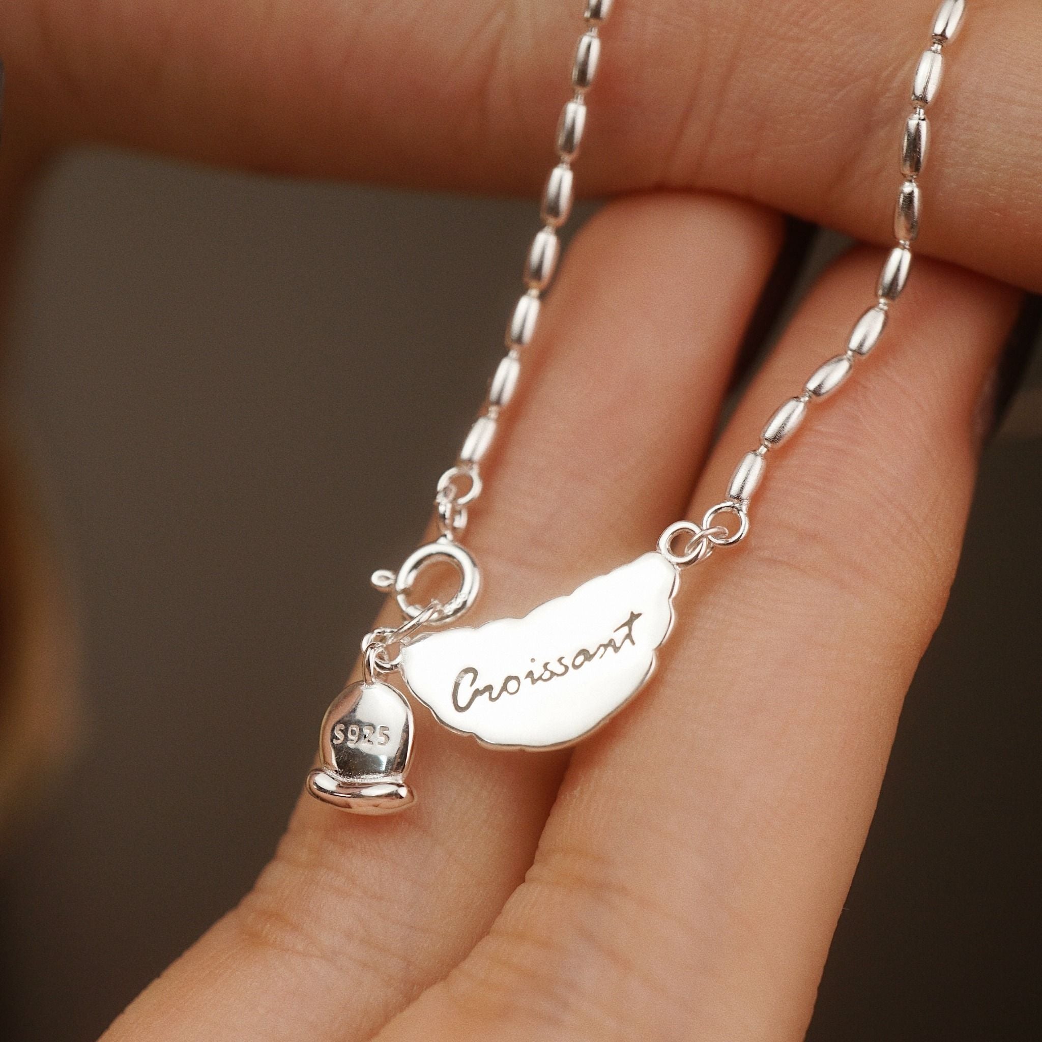  CROISSANT NECKLACE (S) 