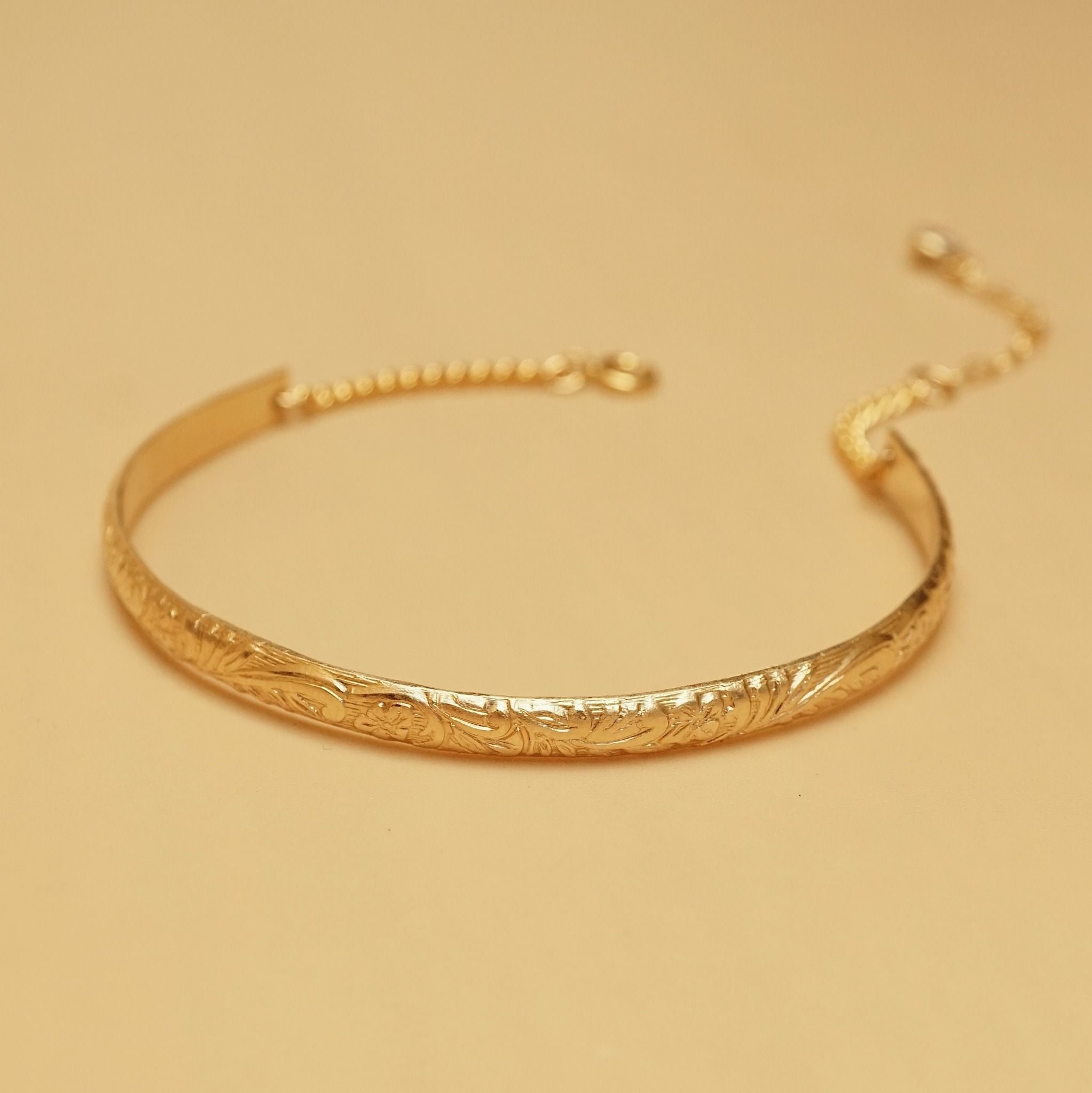  STONE - PATTERN BANGLE CURB CHAIN BRACELET 