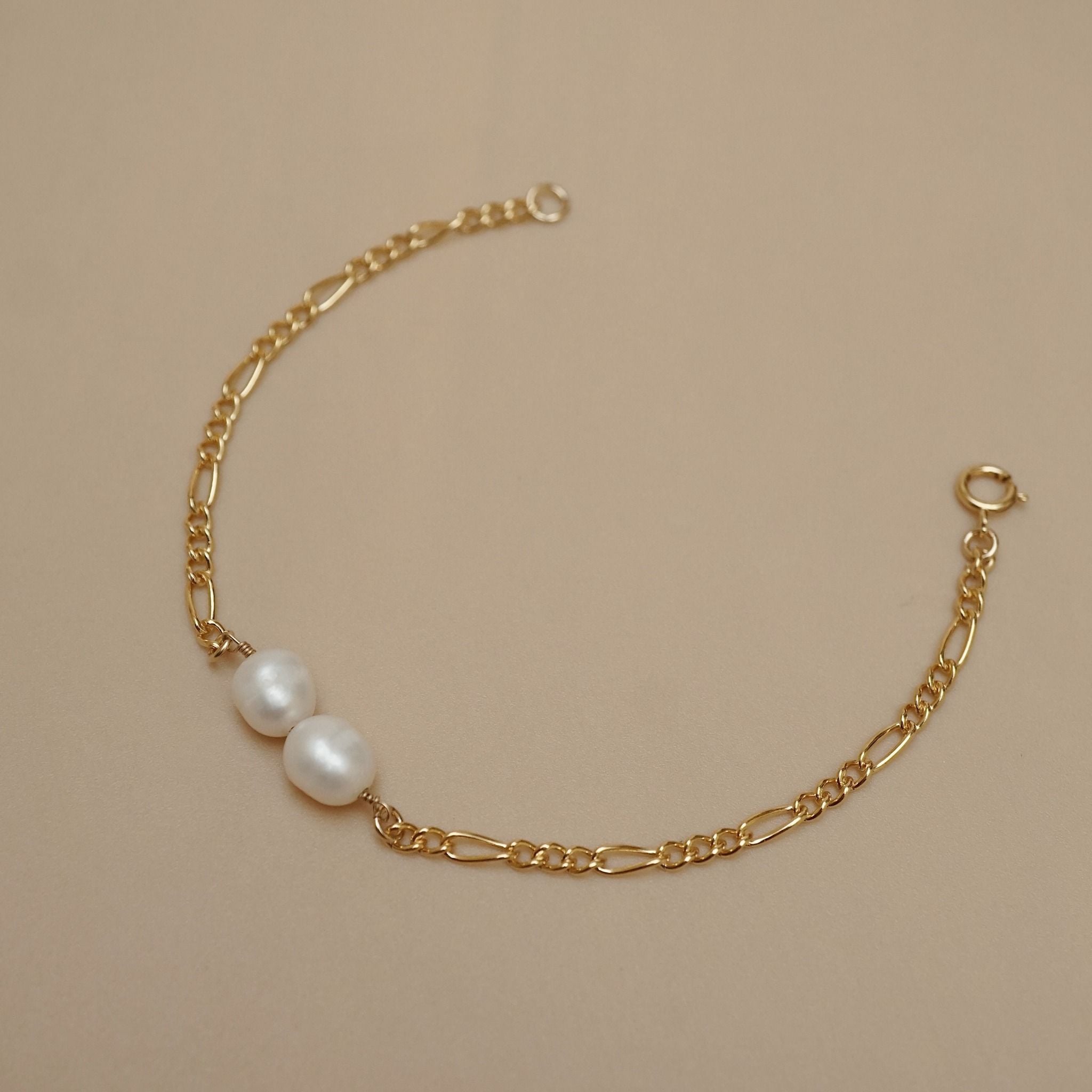  DOUBLE BOLD RICE SHAPE FIGARO BRACELET 