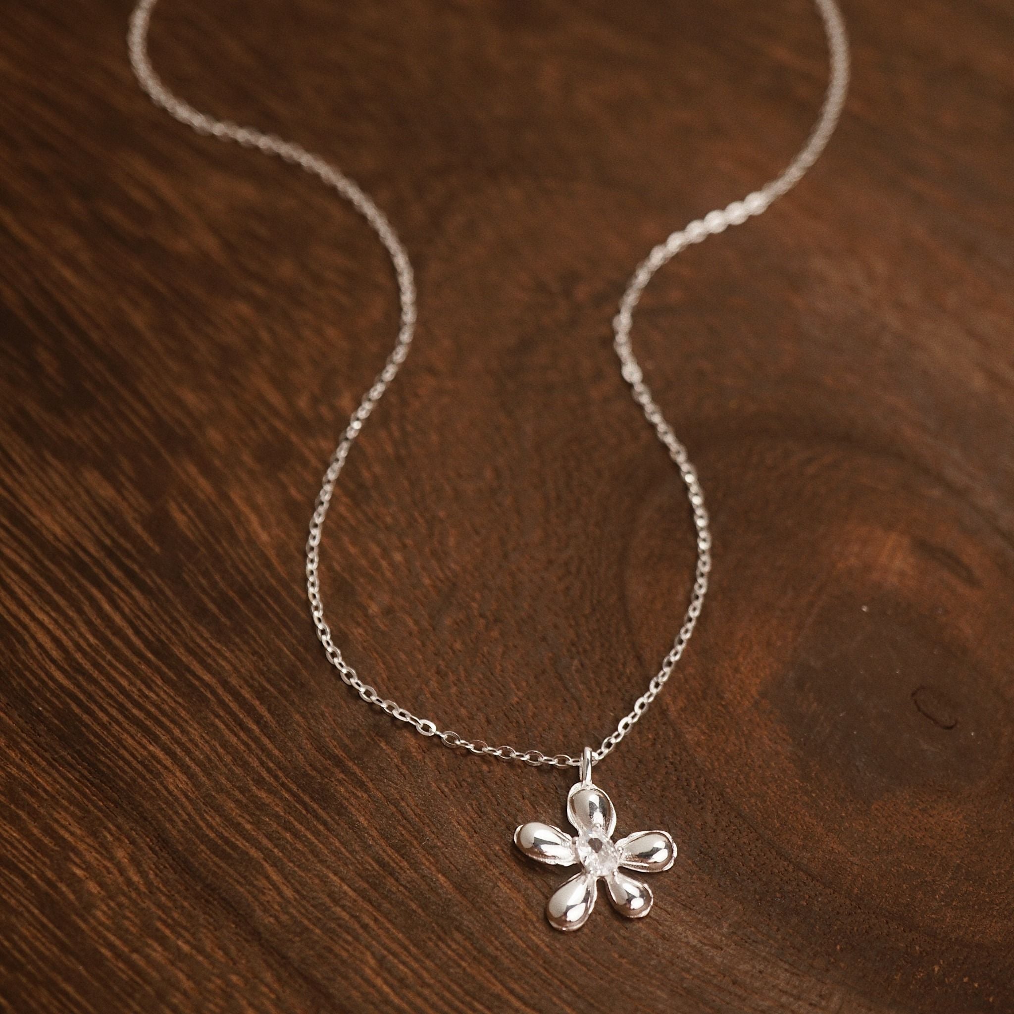  FLOWER NECKLACE (S) 