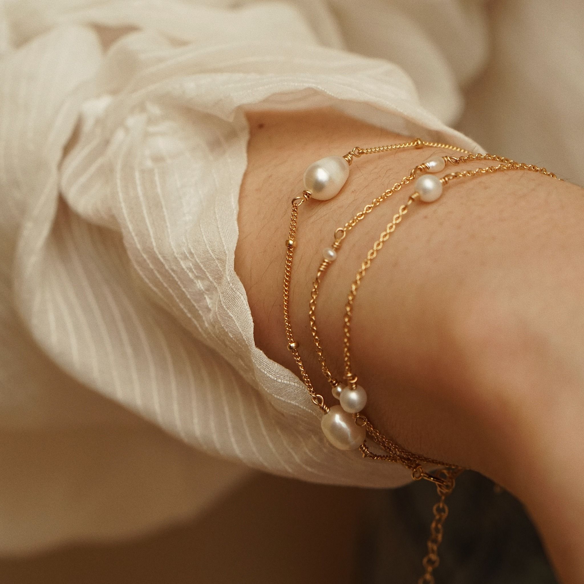  BOLD RICE SHAPE PEARL STATION SATELLITE BRACELET 