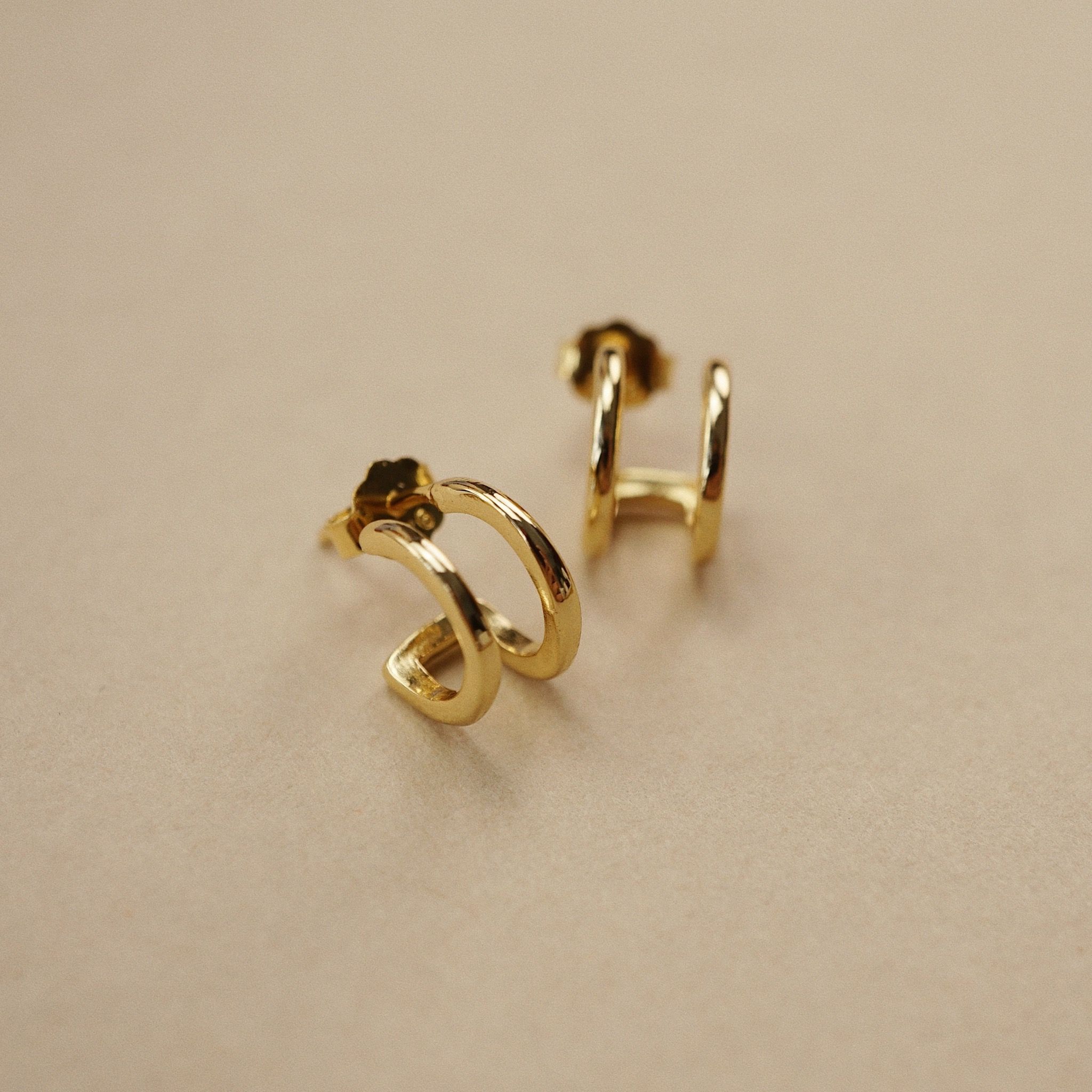  DOUBLE HOOP EARRRINGS 
