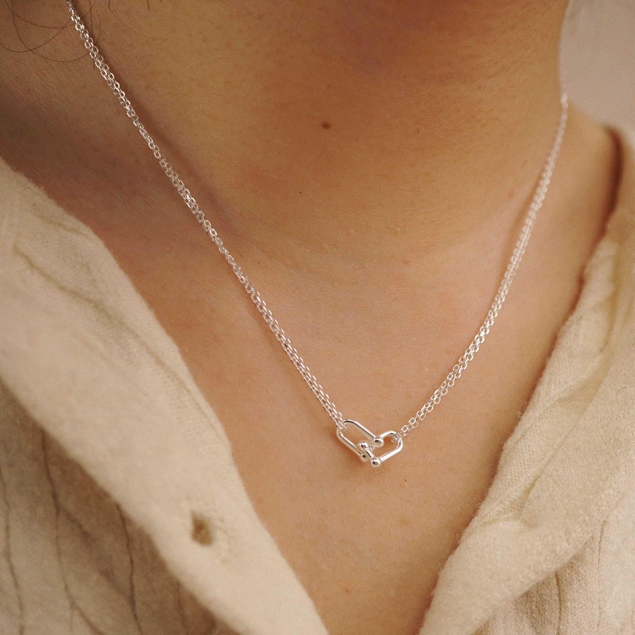  DUO EMBRACE NECKLACE (S) 