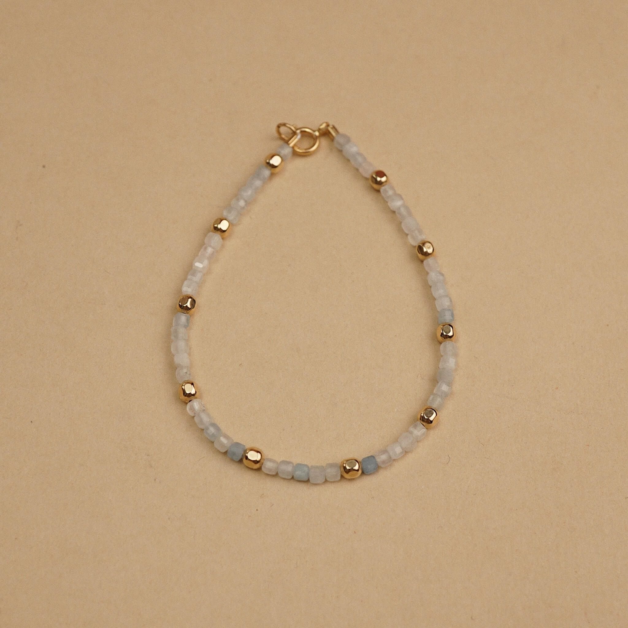  AQUAMARINE STONE BRACELET 