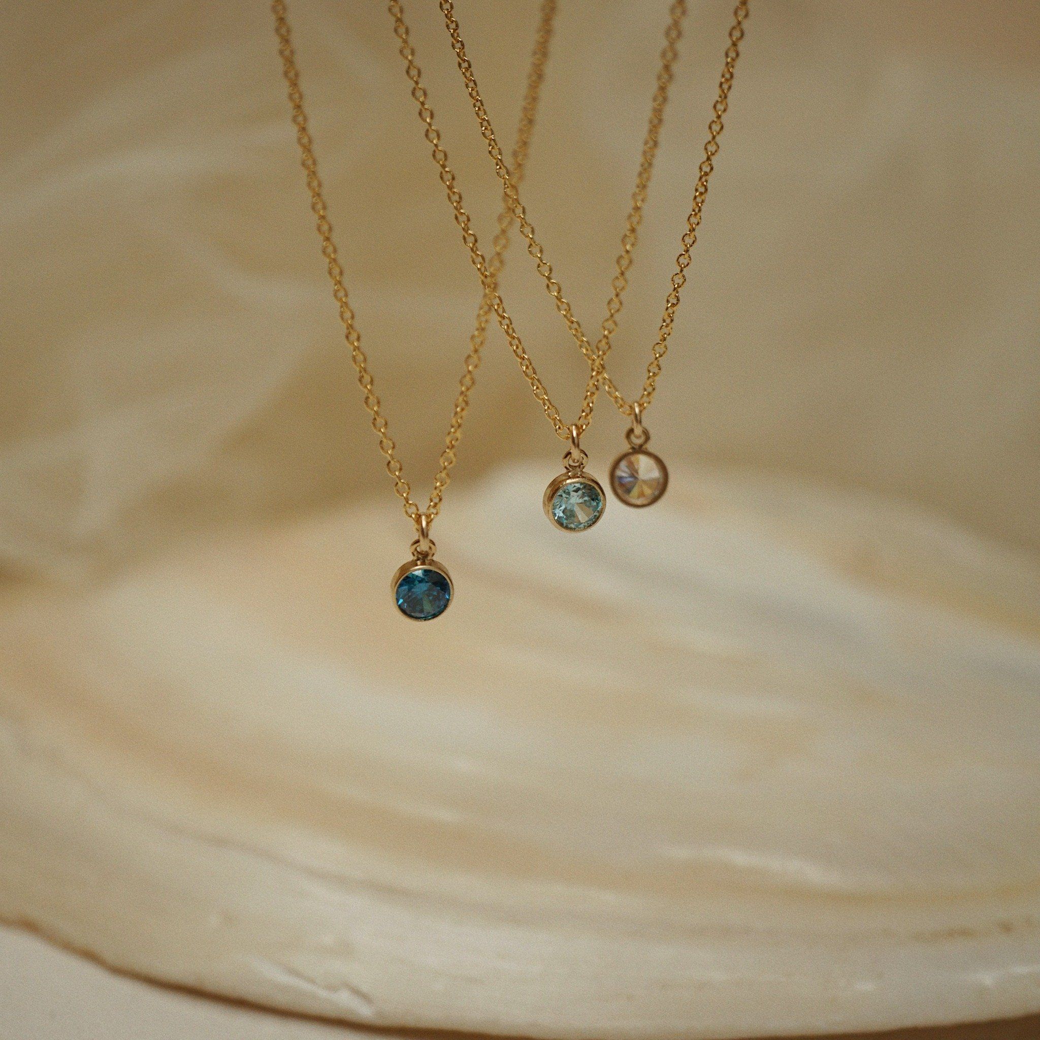  STONE NECKLACE 