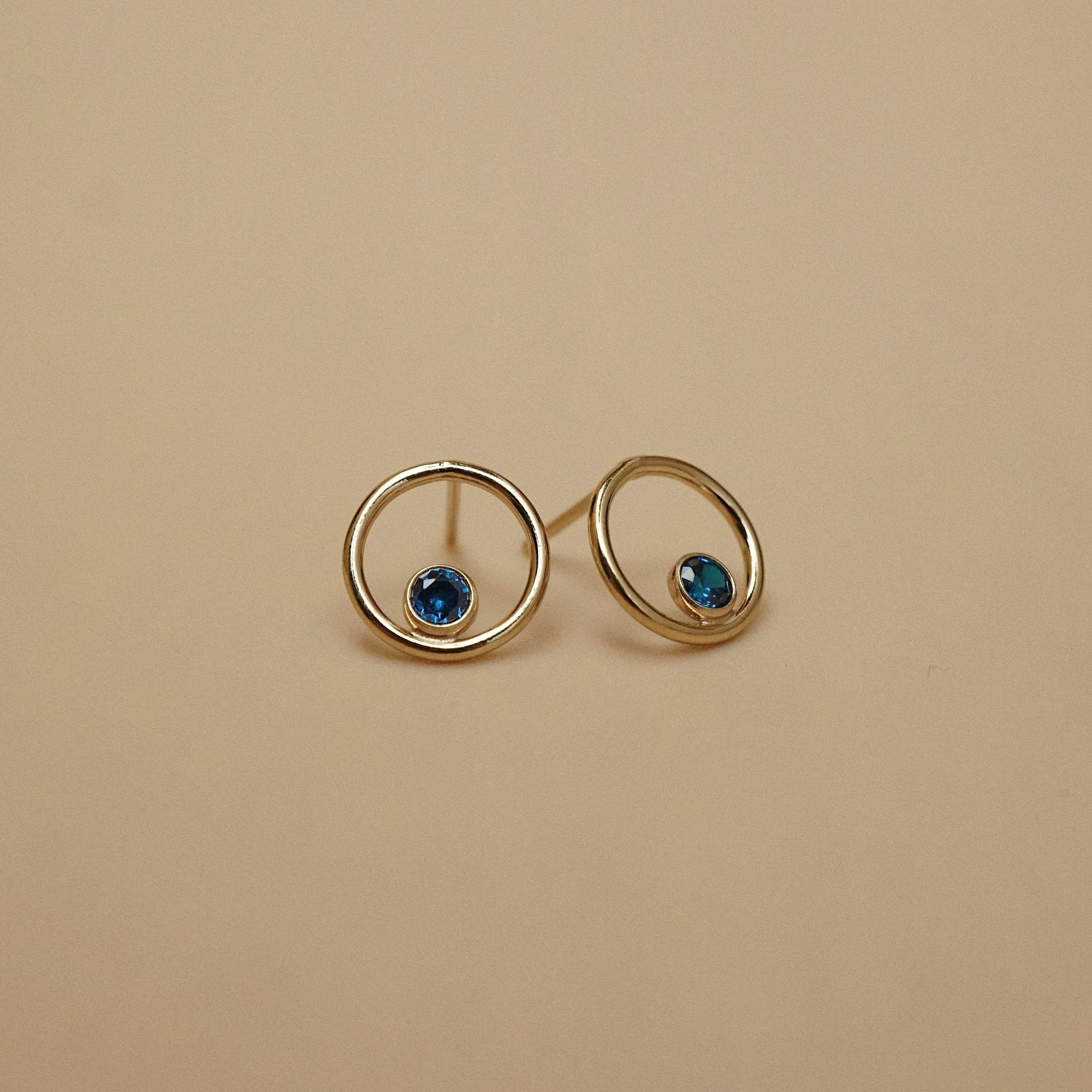  INNER STONE CIRCLE STUD EARRINGS 