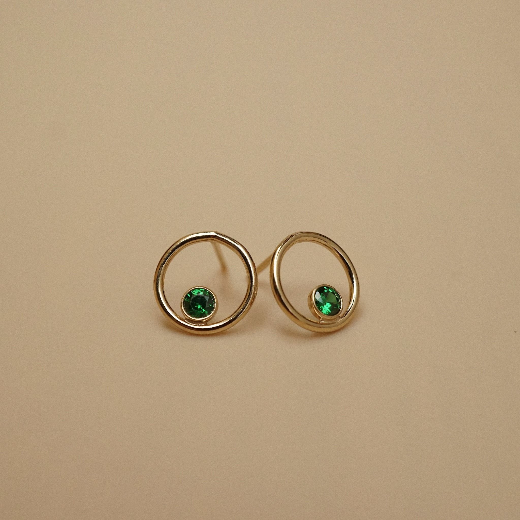  INNER STONE CIRCLE STUD EARRINGS 