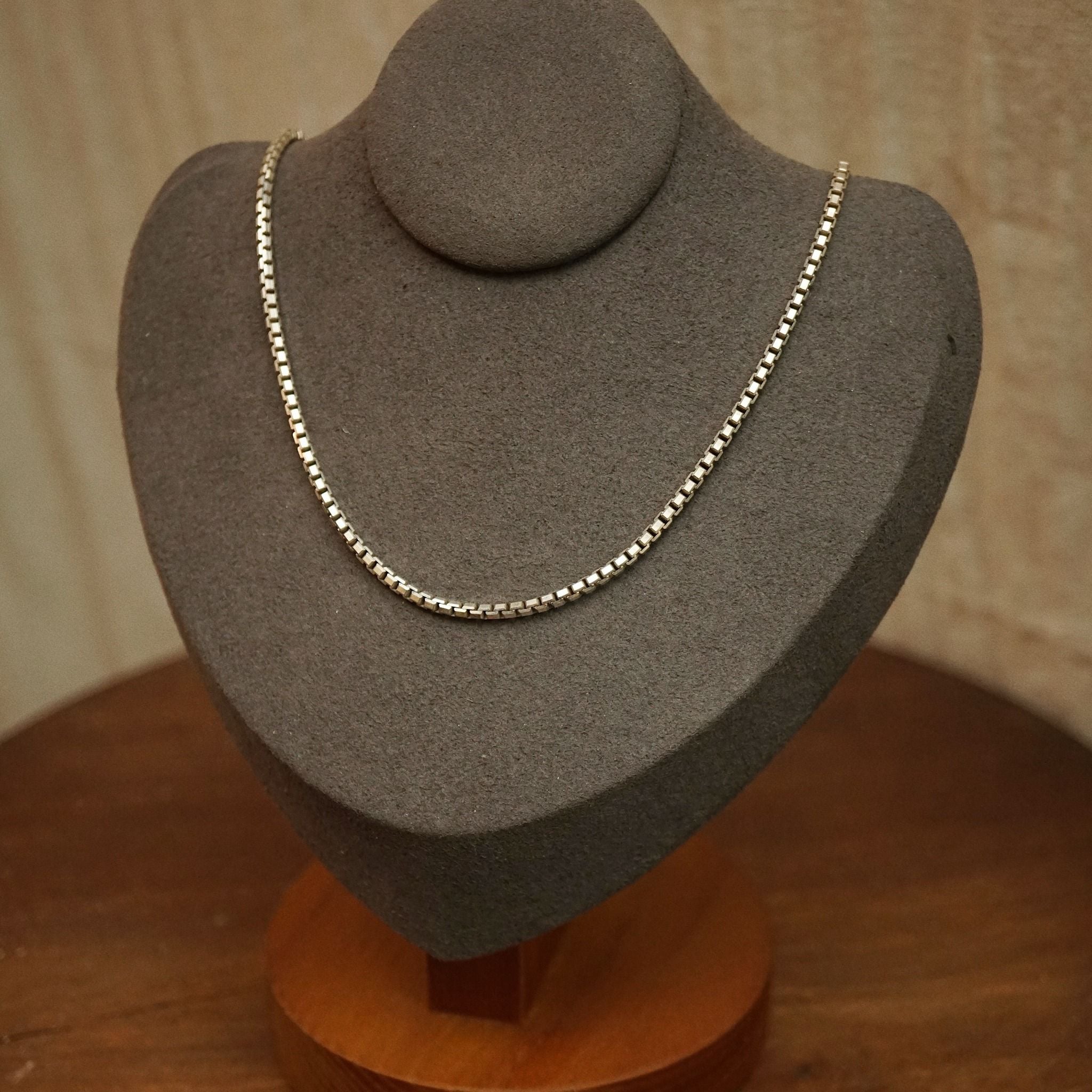  VENETIAN BOX CHAIN NECKLACE (S) 