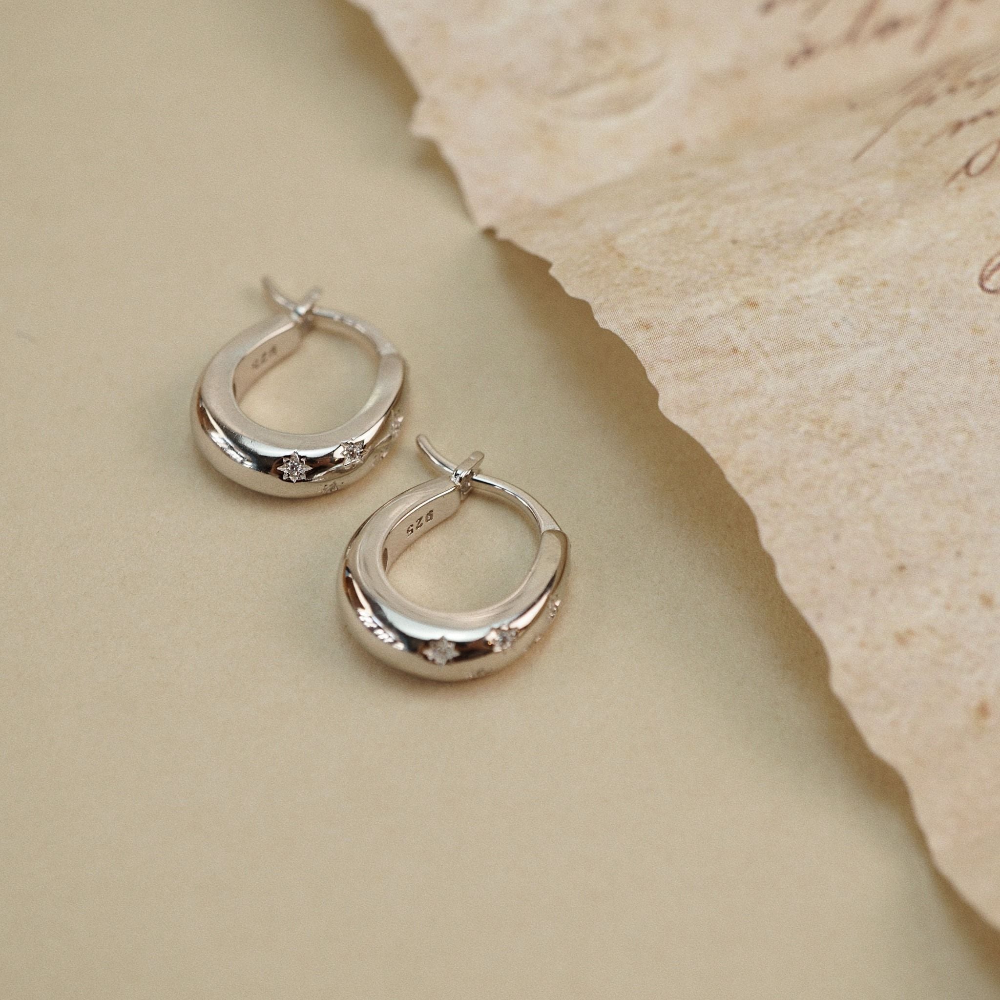  COSMIC CHUNKY HOOP EARRINGS 