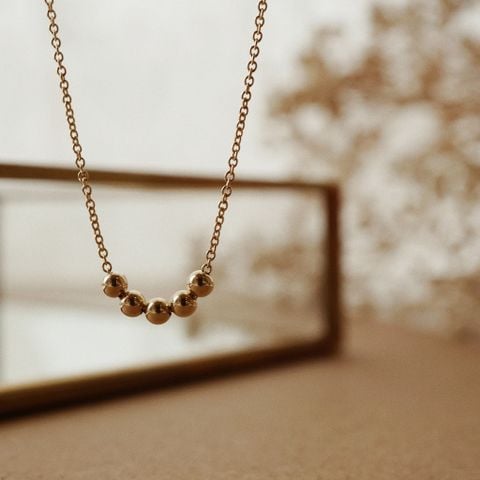 BEADED NECKLACE
