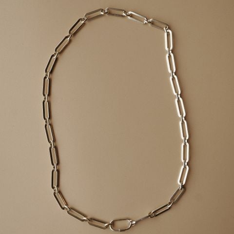 BOLD RECTANGLE CARABINER CHOKER NECKLACE (S)