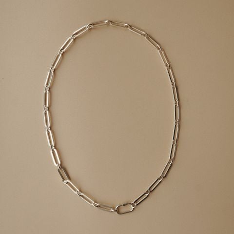 BOLD RECTANGLE CARABINER CHOKER NECKLACE (S)