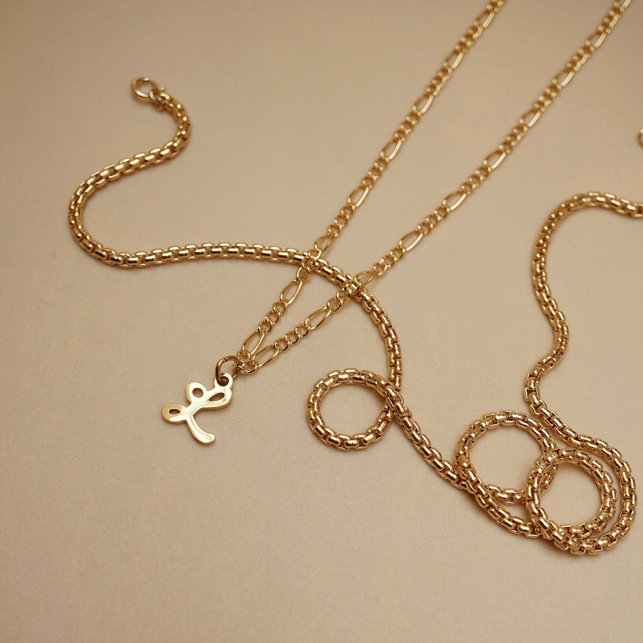  ITALIC SCRIPT LETTER FIGARO NECKLACE 
