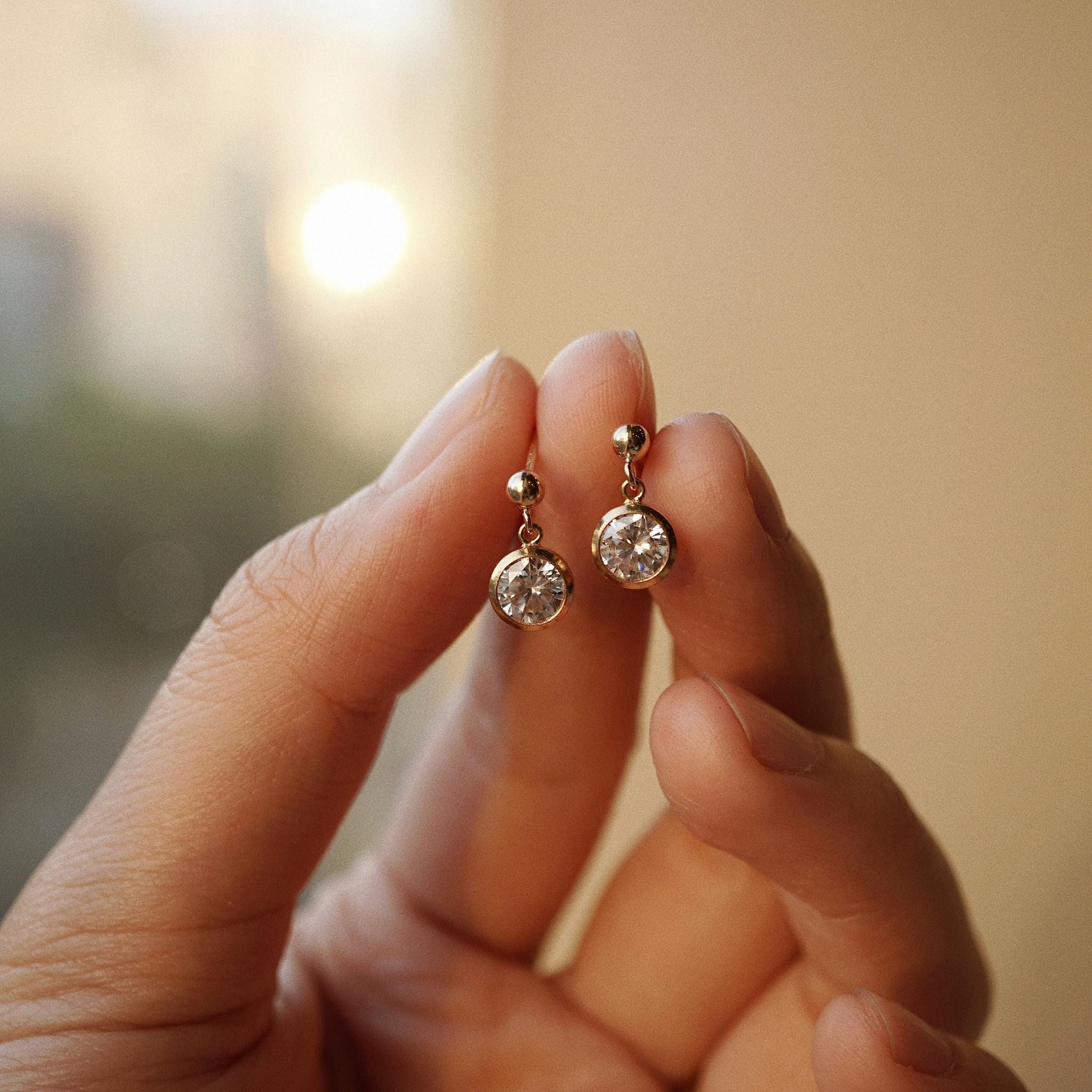  BOLD STONE DROP EARRINGS 