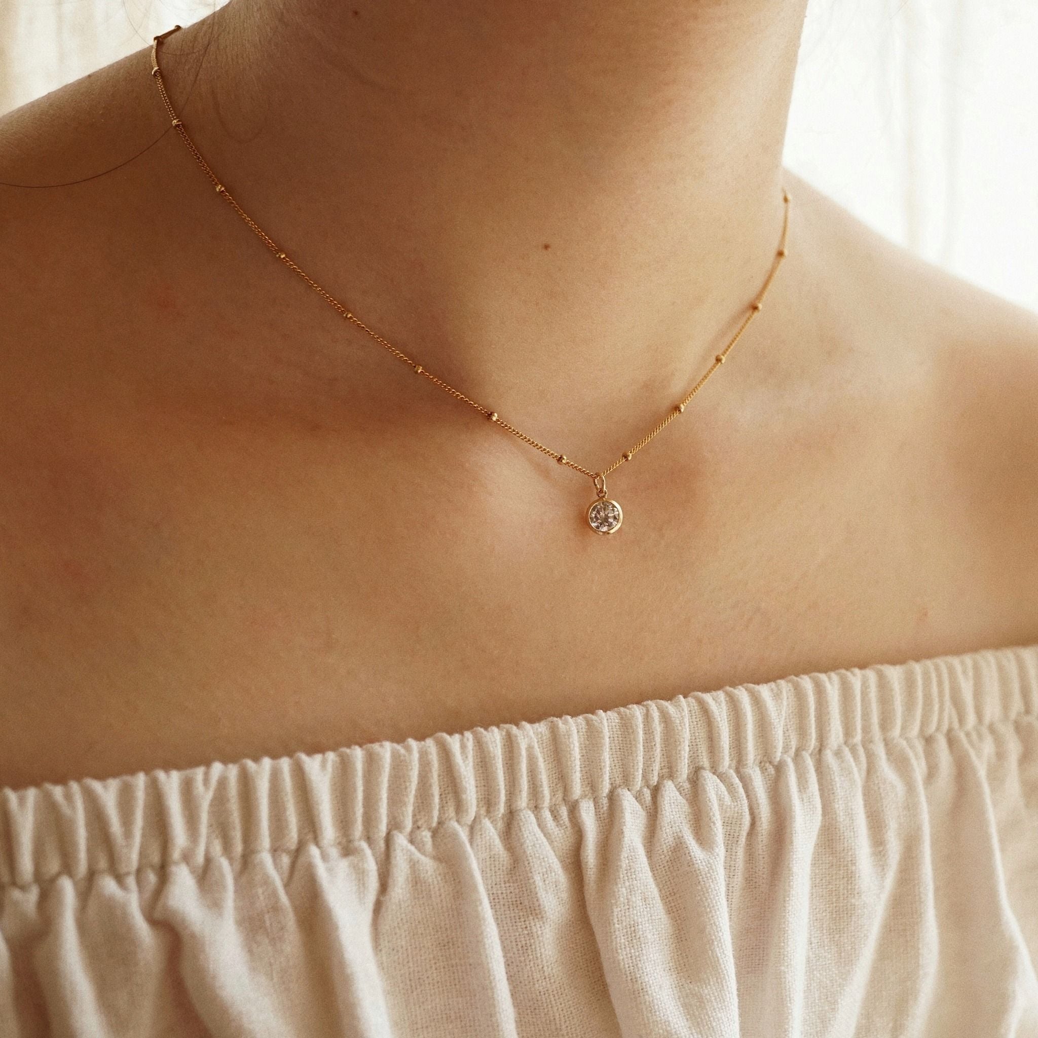  BOLD STONE SATELLITE NECKLACE 